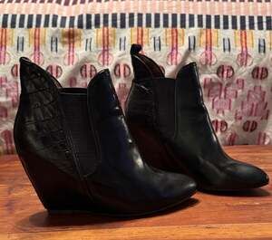 Jeffrey Campbell Ibiza Harrison Wedge Boot- Black Croc Embossed Leather 8.5
